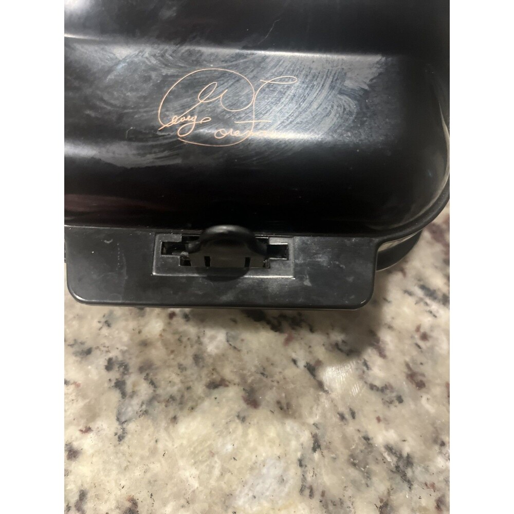 GEORGE FOREMAN Original Lean Mean Fat Grilling Machine Model GR8BLK- No driptray - Picture 4 of 12